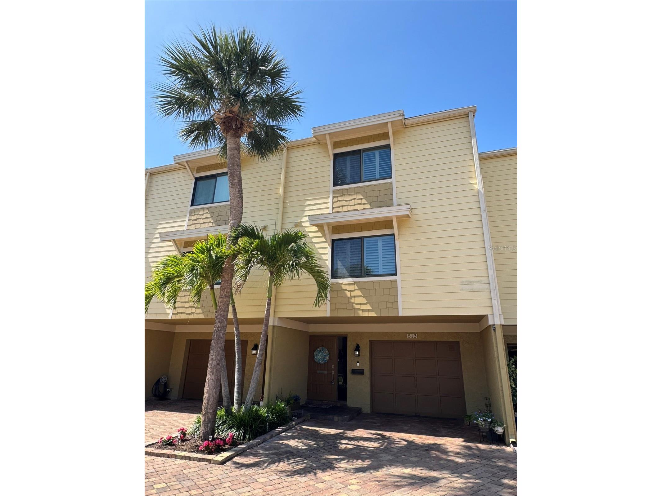 513 Haven Point Drive Treasure Island FL 33706 - BOCA CIEGA BAY TB8498189 image1