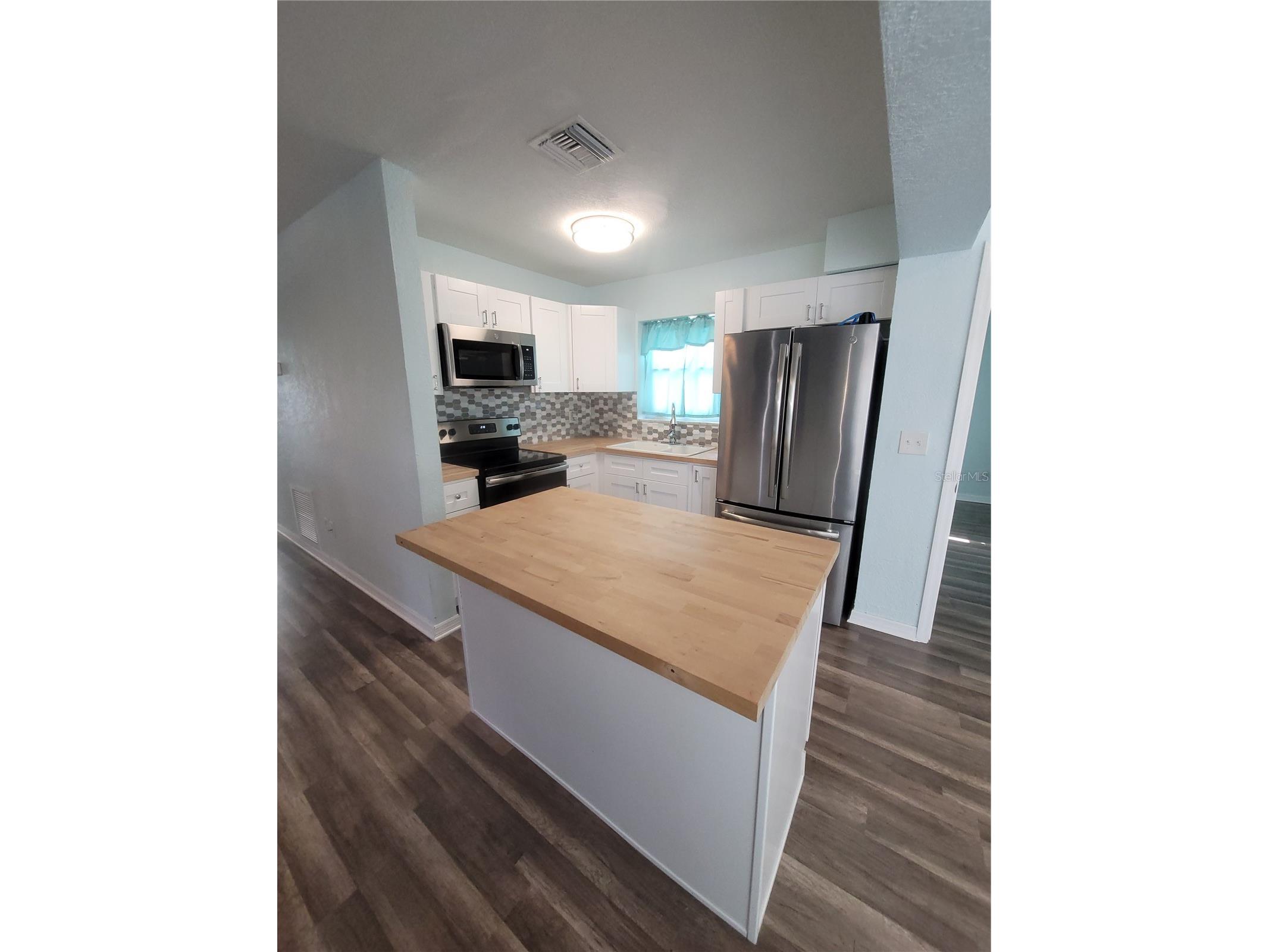 513 Hollyhock Lane Spring Hill FL 34606 TB8515098 image3