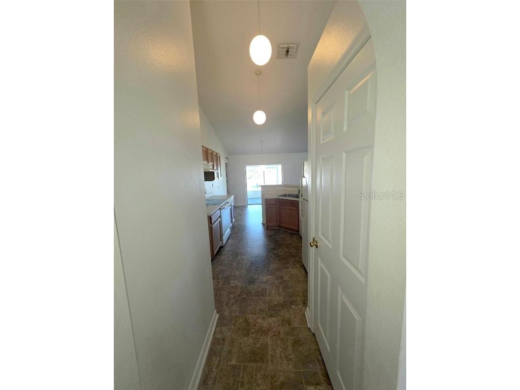 513 Marion Oaks Manor Ocala FL 34473 OM712089 image5