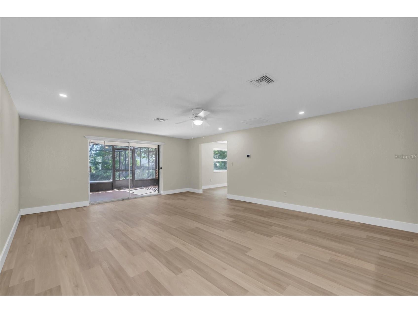 513 Oakwood Boulevard Oldsmar FL 34677 TB8452178 image16