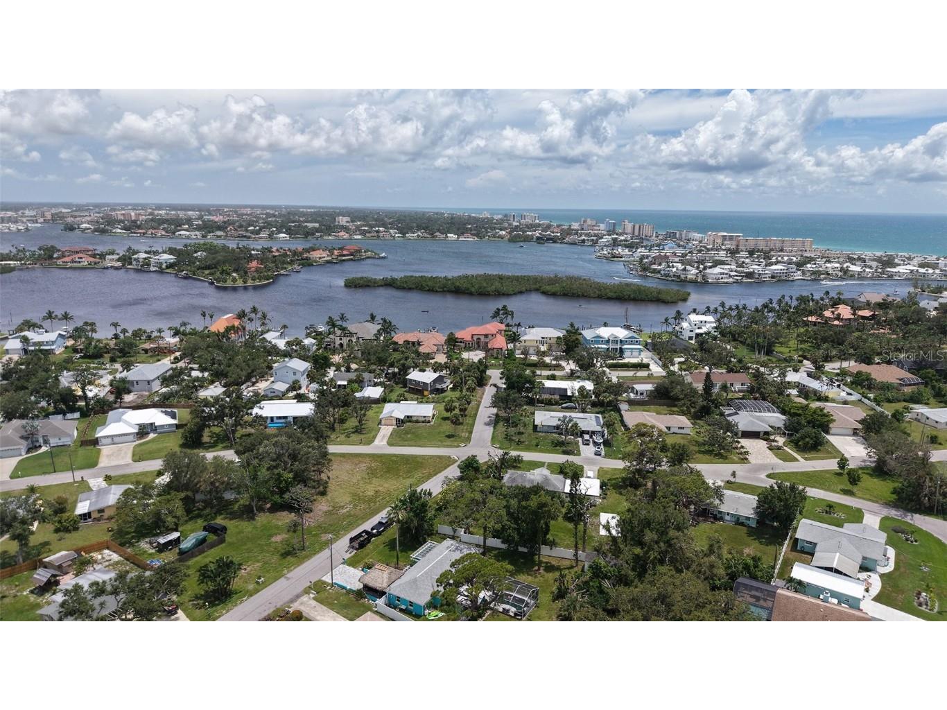 513 Pine Road Nokomis FL 34275 A4659752 image7