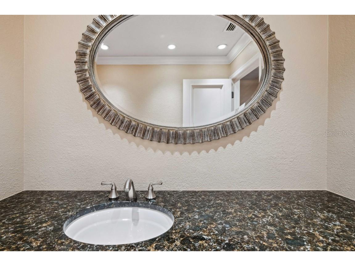 513 Suwanee Circle Tampa FL 33606 TB8342113 image64