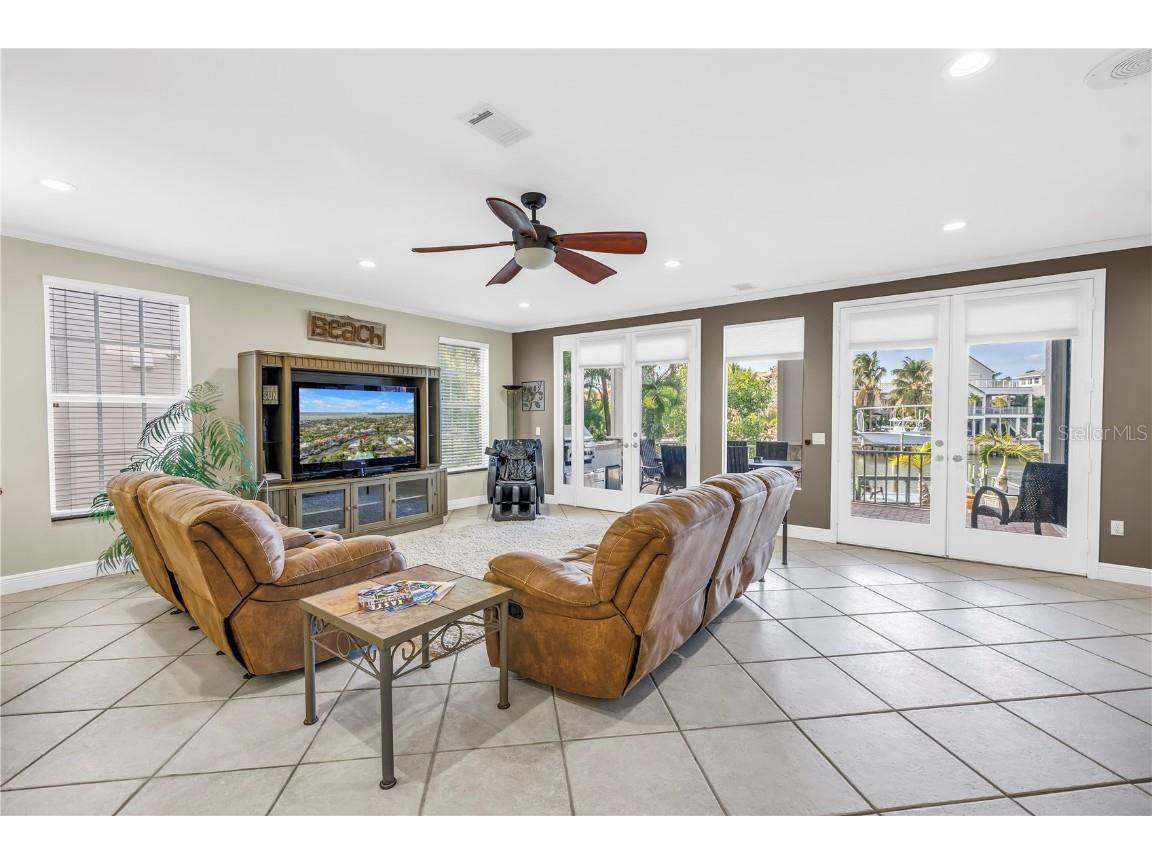 513 Venice Lane Sarasota FL 34242 A4671178 image12