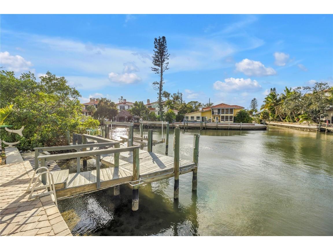 513 Venice Lane Sarasota FL 34242 A4671178 image79