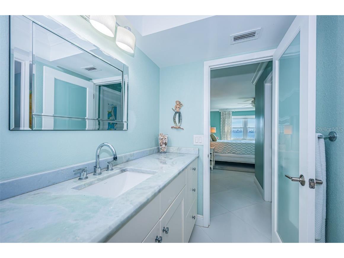 5130 Brittany Drive S #201 Saint Petersburg FL 33715 TB8349355 image31