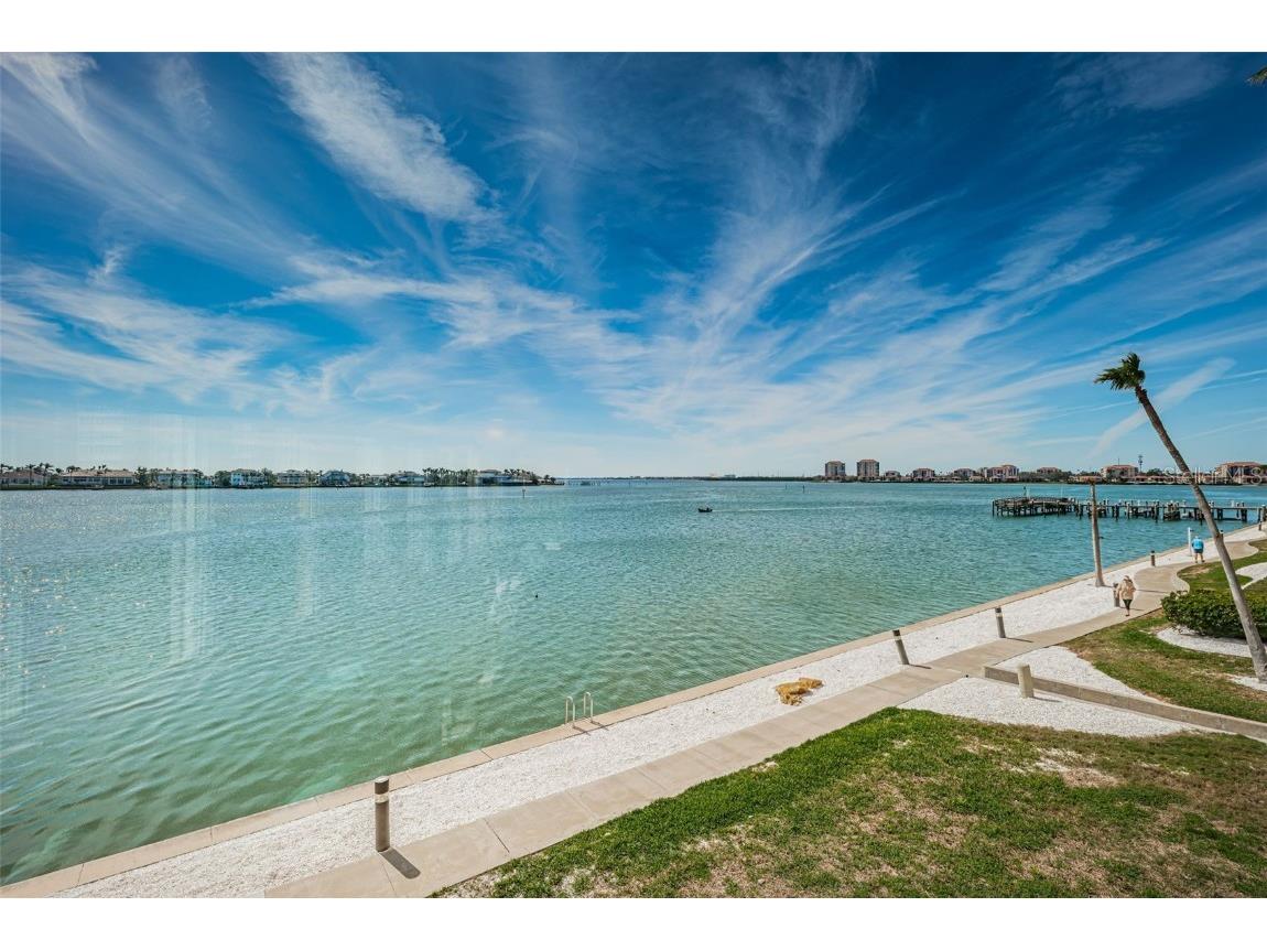 5130 Brittany Drive S #201 Saint Petersburg FL 33715 TB8349355 image32