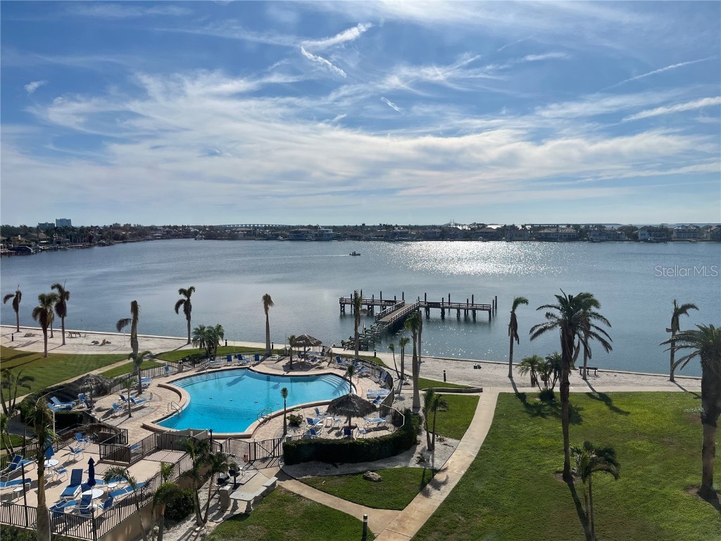 5130 Brittany Drive S #607 Saint Petersburg FL 33715 - BOCA CIEGA BAY/TAMPA BAY TB8332755 image1