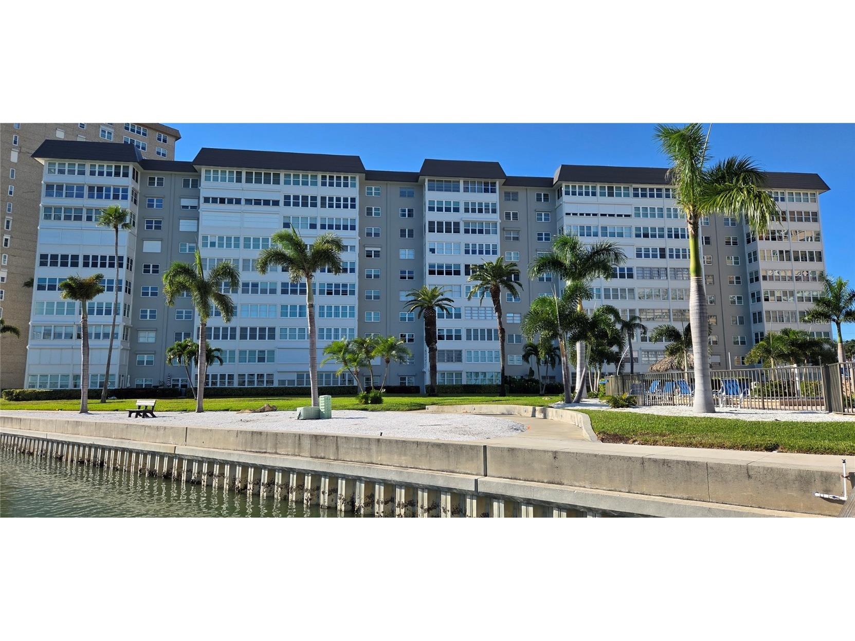 5130 Brittany Drive S #807 Saint Petersburg FL 33715 - BOCA CIEGA BAY TB8423563 image3