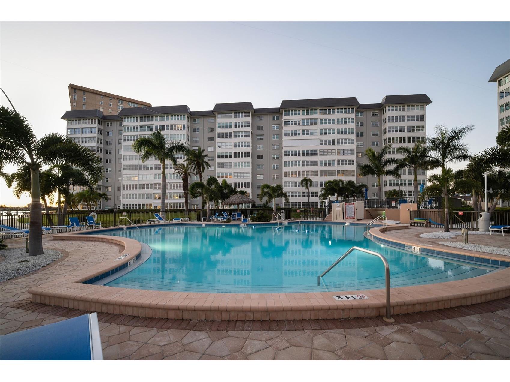 5130 Brittany Drive S #807 Saint Petersburg FL 33715 TB8474921 image16