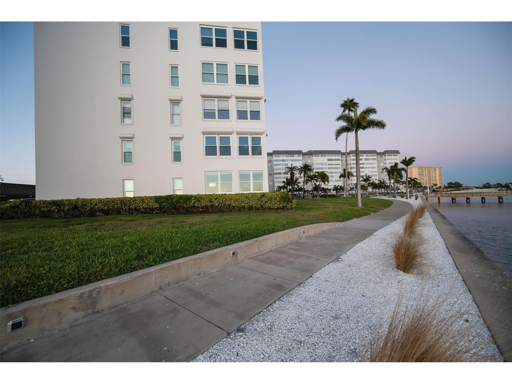 5130 Brittany Drive S #807 Saint Petersburg FL 33715 TB8474921 image19