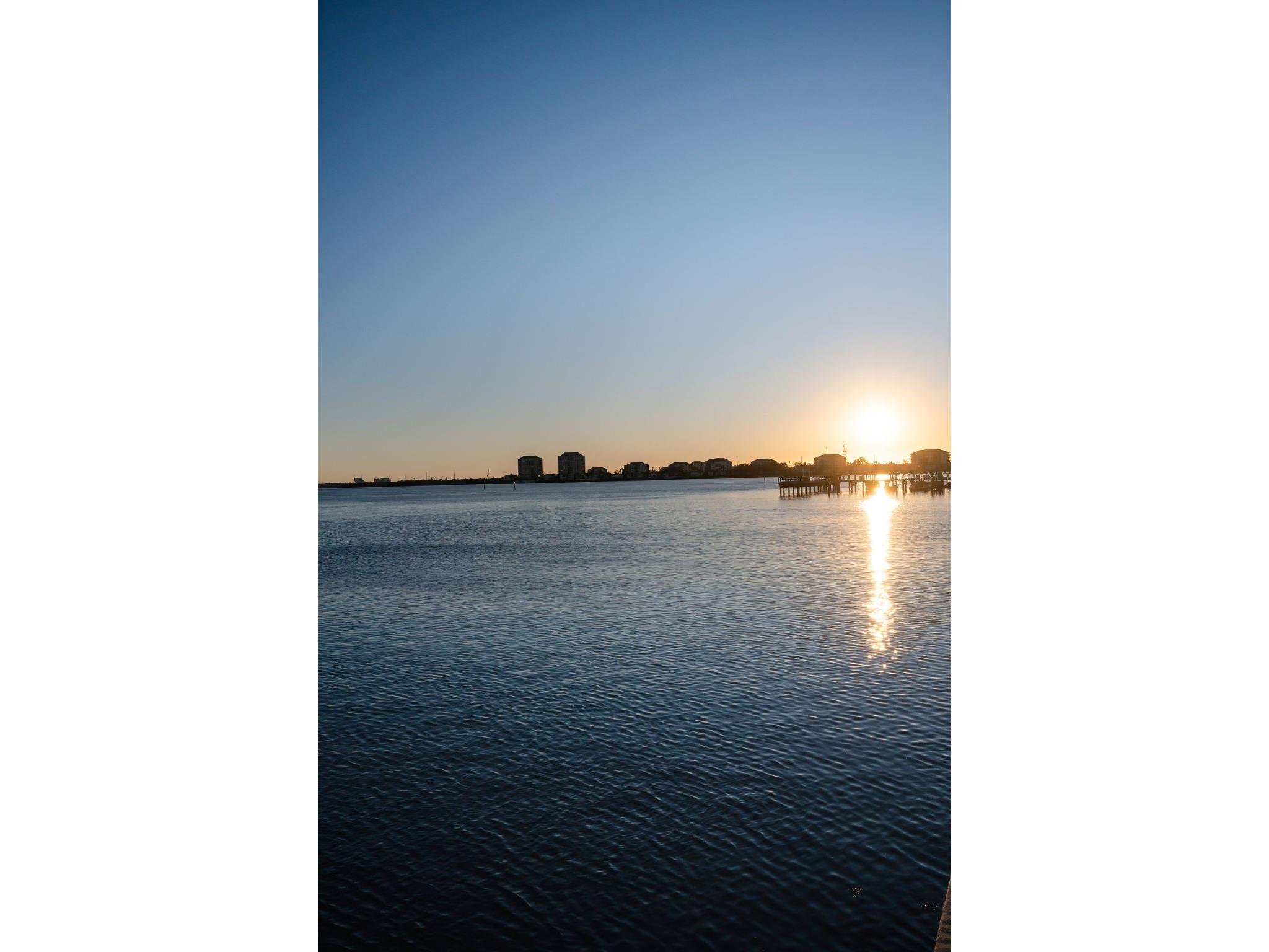 5130 Brittany Drive S #807 Saint Petersburg FL 33715 TB8474921 image32