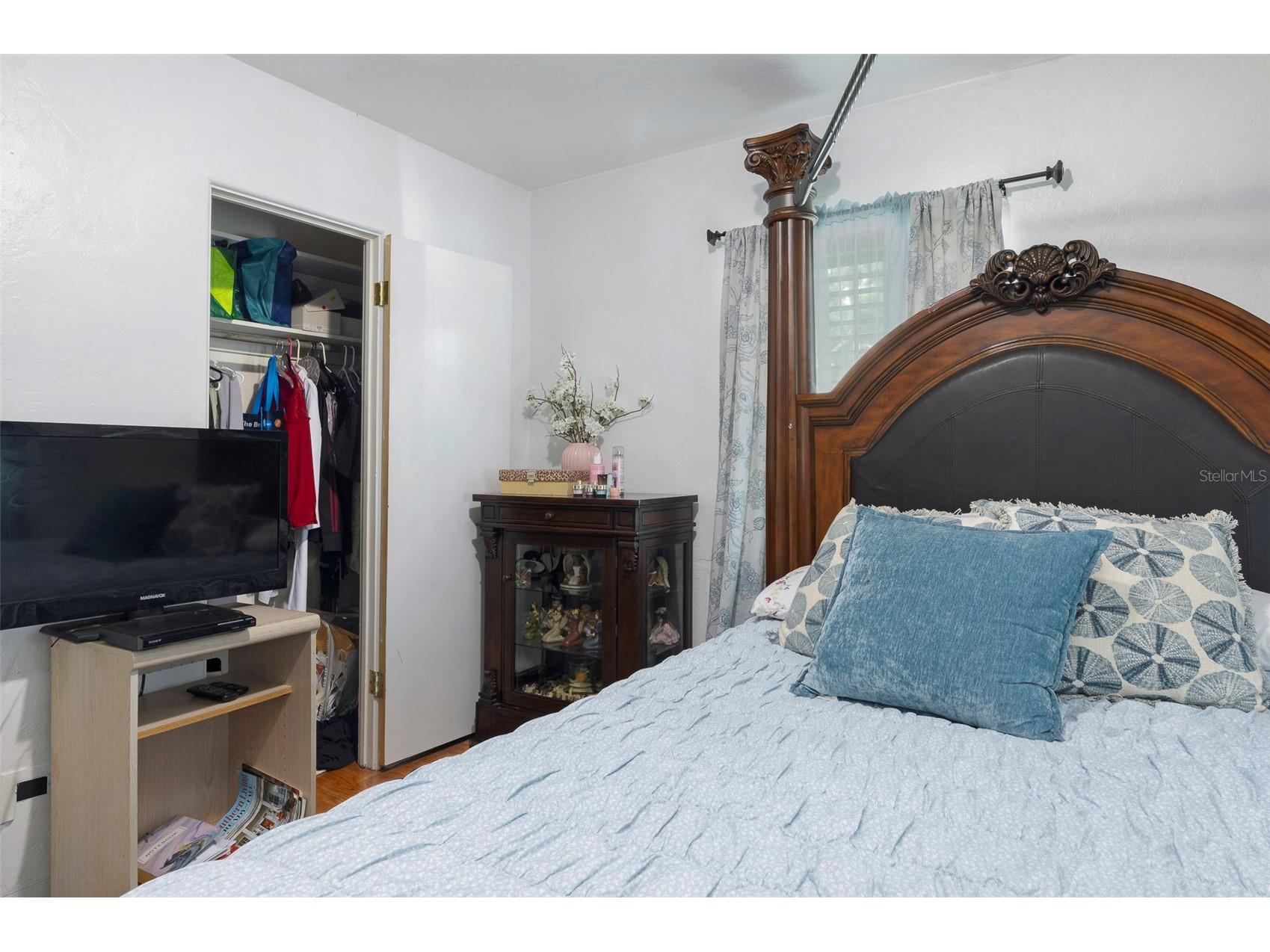 5130 Burlington Avenue N Saint Petersburg FL 33710 TB8528401 image13