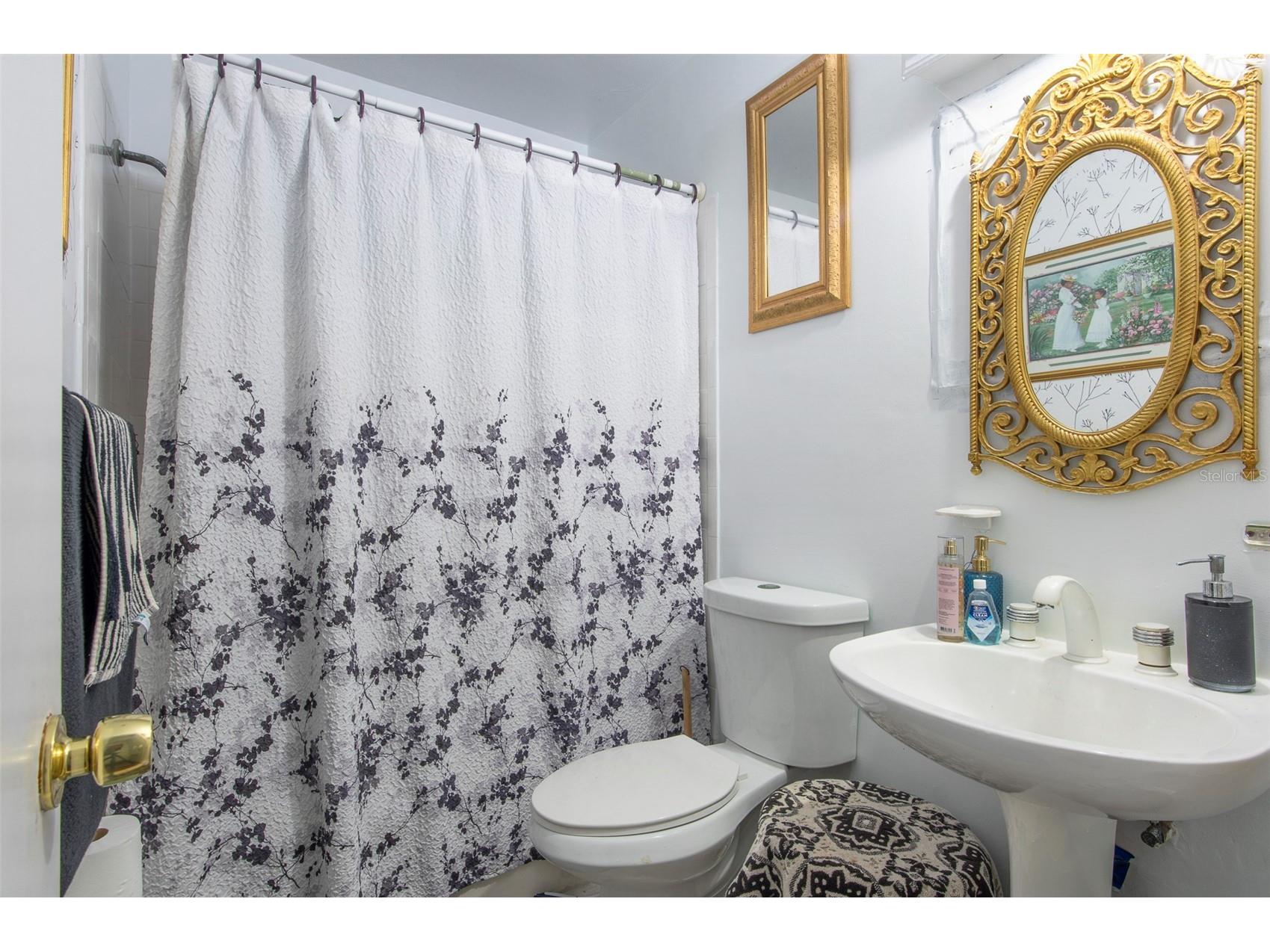 5130 Burlington Avenue N Saint Petersburg FL 33710 TB8528401 image16