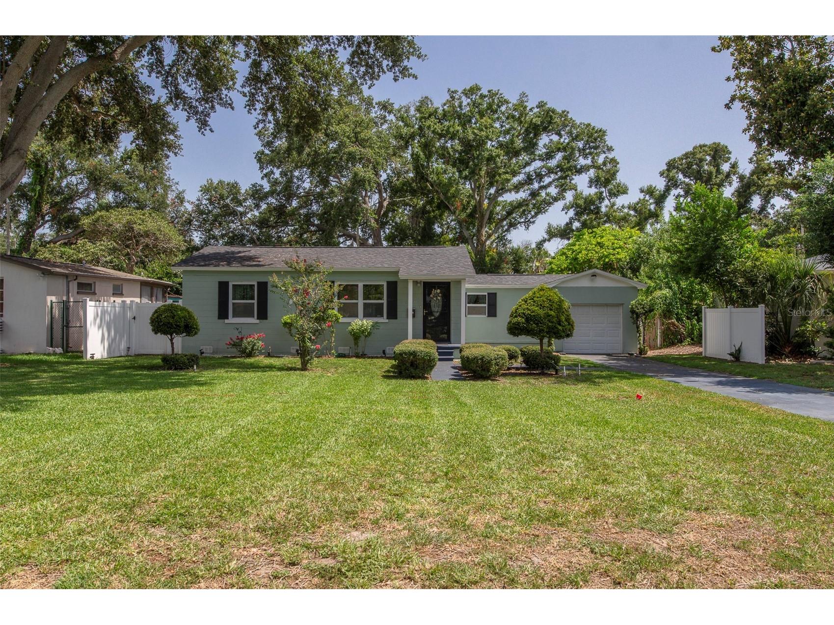 5130 Burlington Avenue N Saint Petersburg FL 33710 TB8528401 image2