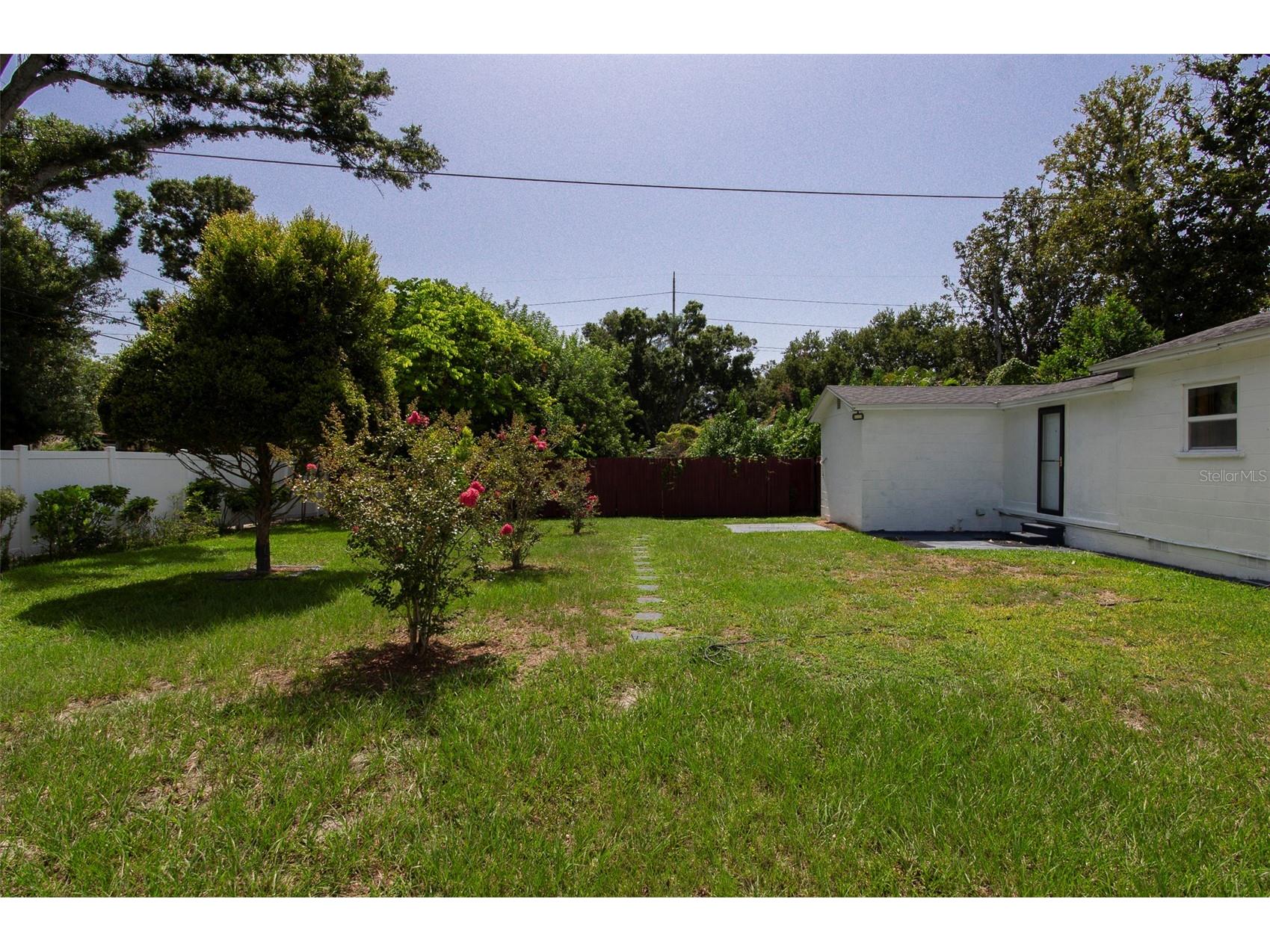 5130 Burlington Avenue N Saint Petersburg FL 33710 TB8528401 image21