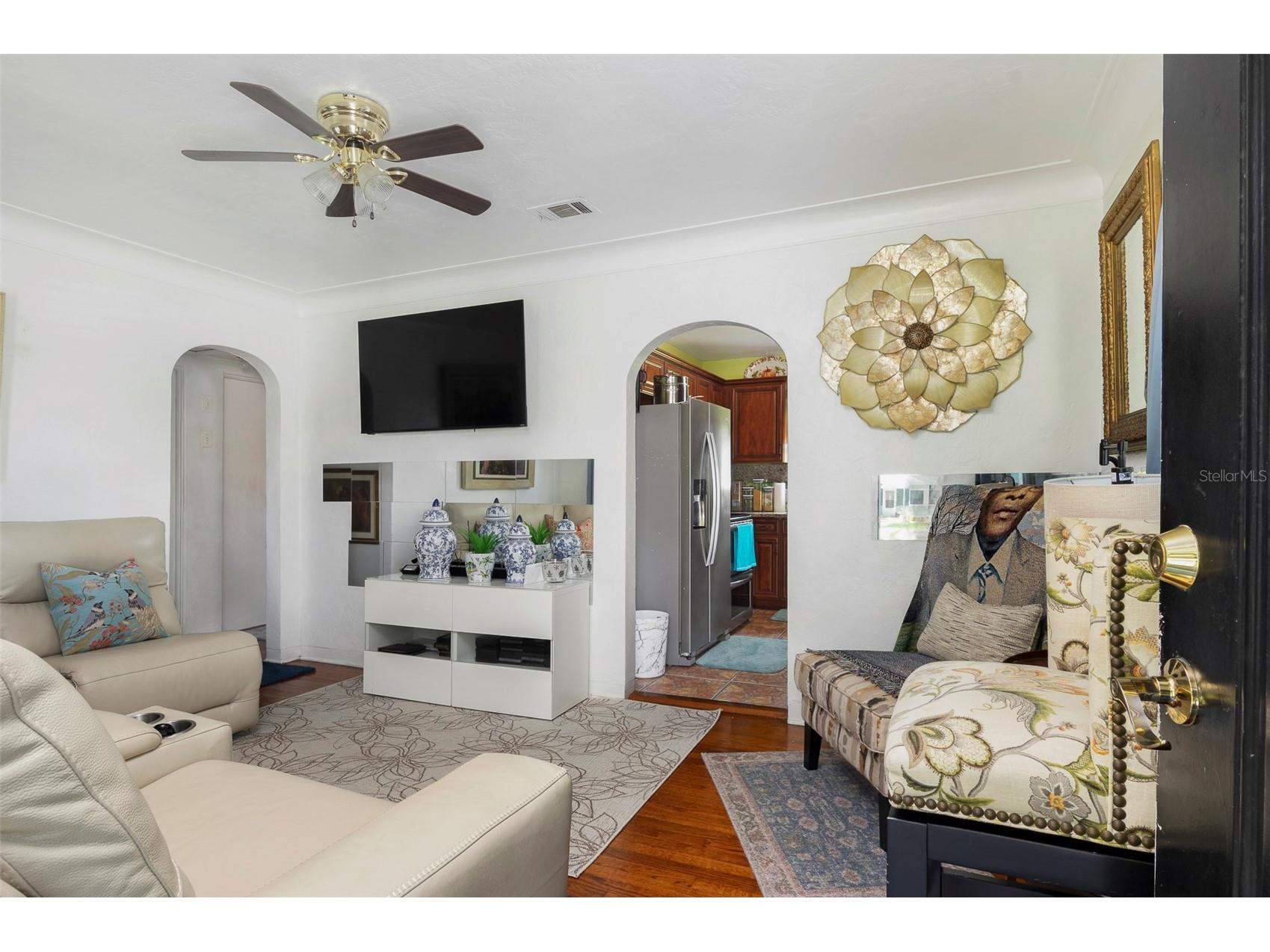 5130 Burlington Avenue N Saint Petersburg FL 33710 TB8528401 image4