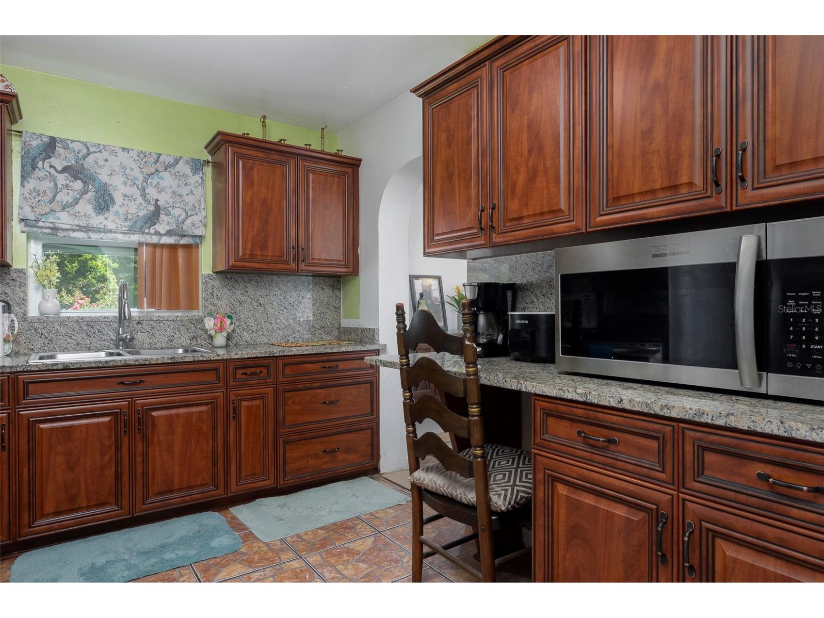 5130 Burlington Avenue N Saint Petersburg FL 33710 TB8528401 image8