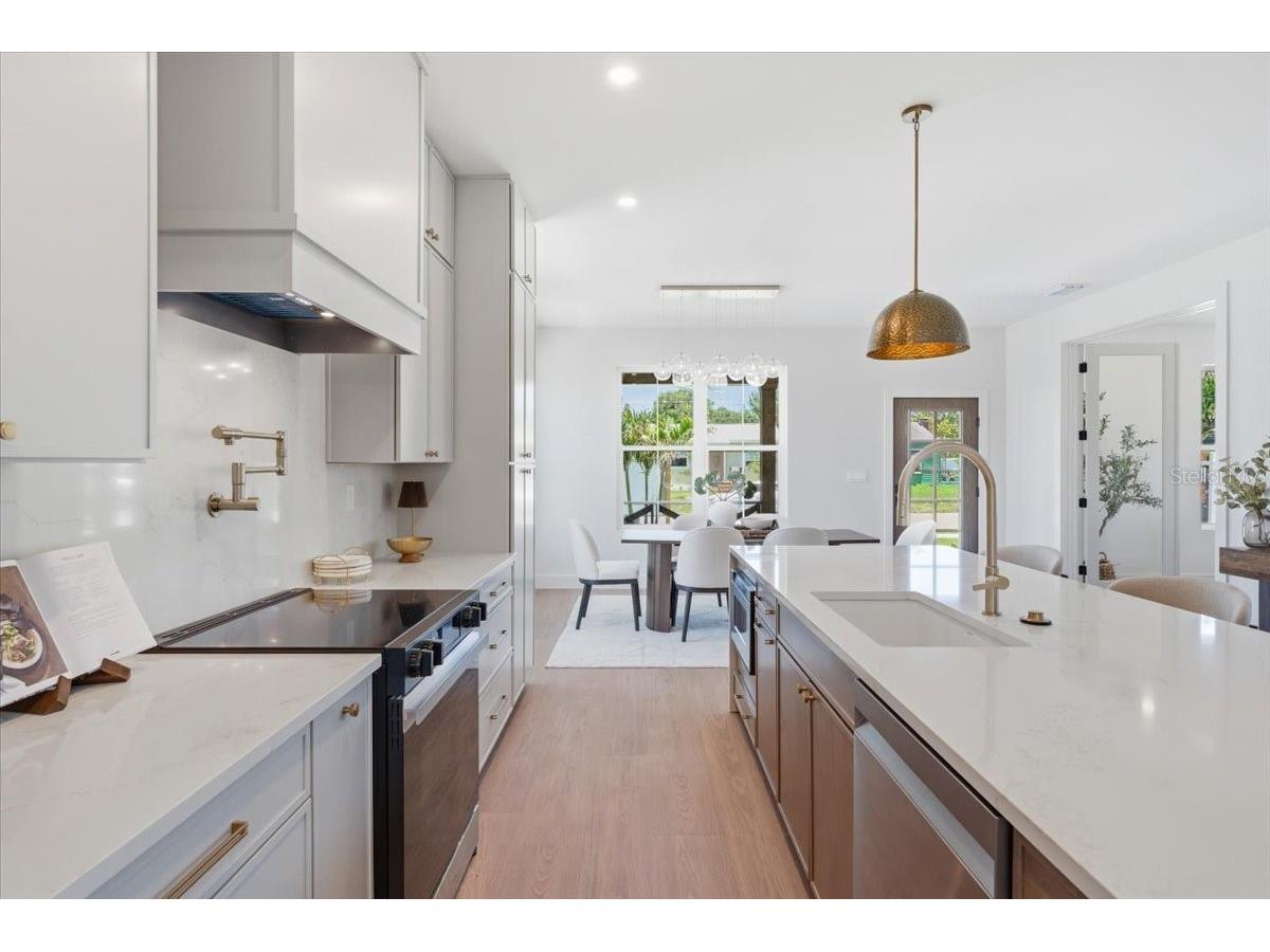 5130 Dartmouth Avenue N Saint Petersburg FL 33710 TB8475944 image17
