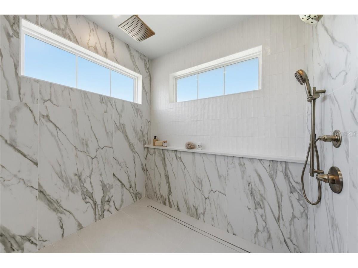 5130 Dartmouth Avenue N Saint Petersburg FL 33710 TB8475944 image47