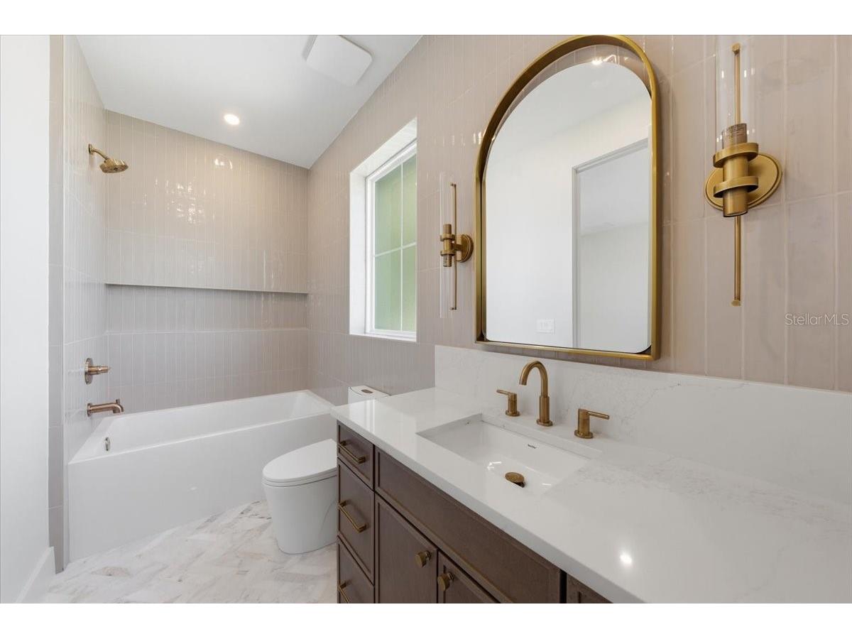 5130 Dartmouth Avenue N Saint Petersburg FL 33710 TB8475944 image51