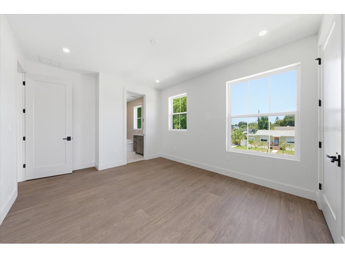 5130 Dartmouth Avenue N Saint Petersburg FL 33710 TB8475944 image53