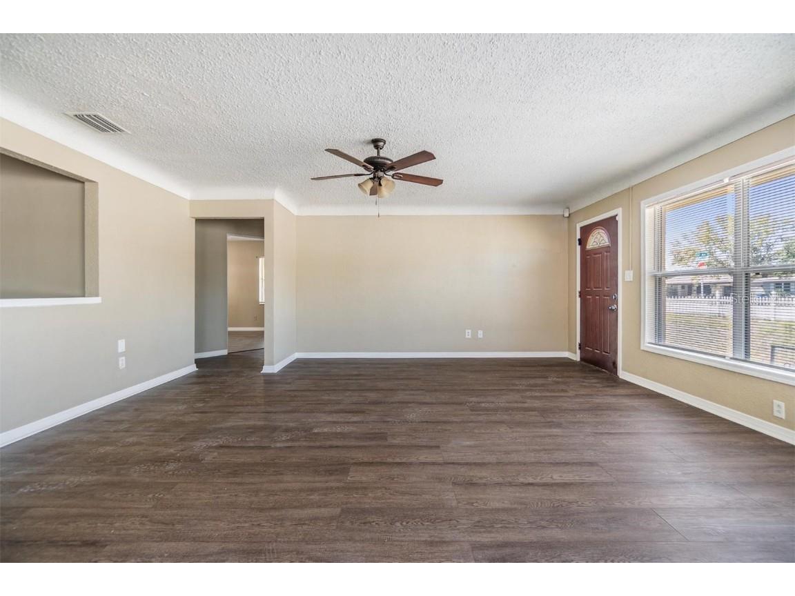 5130 Dr Martin Luther King Jr St S Saint Petersburg FL 33705 TB8342126 image10