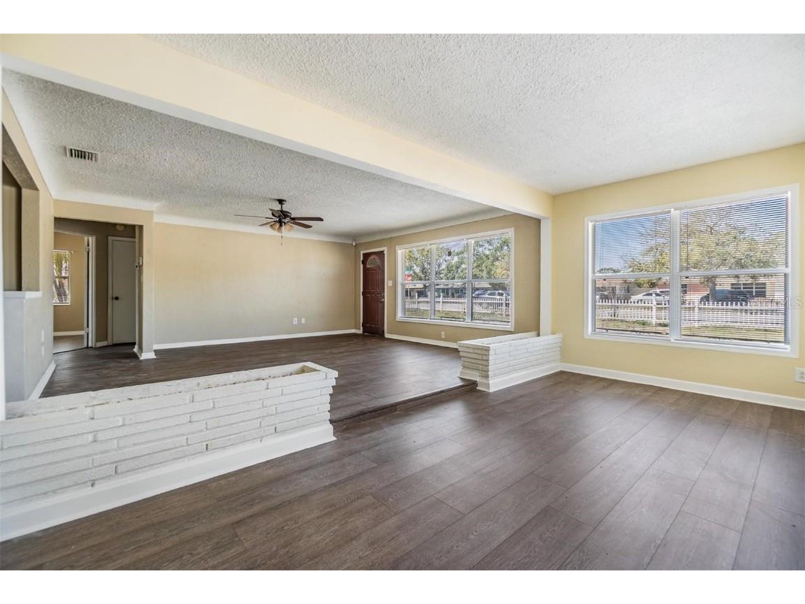 5130 Dr Martin Luther King Jr St S Saint Petersburg FL 33705 TB8342126 image11