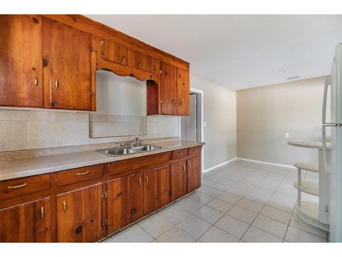 5130 Dr Martin Luther King Jr St S Saint Petersburg FL 33705 TB8342126 image13