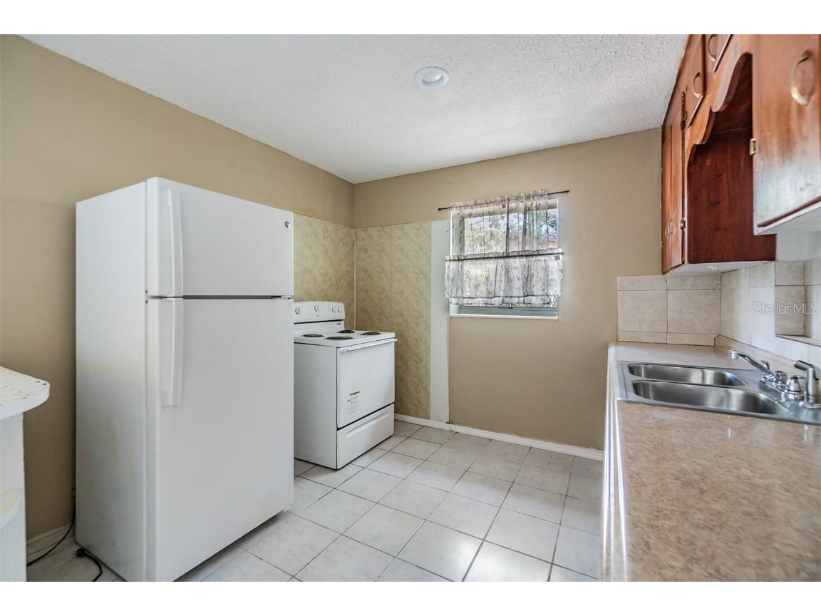 5130 Dr Martin Luther King Jr St S Saint Petersburg FL 33705 TB8342126 image14