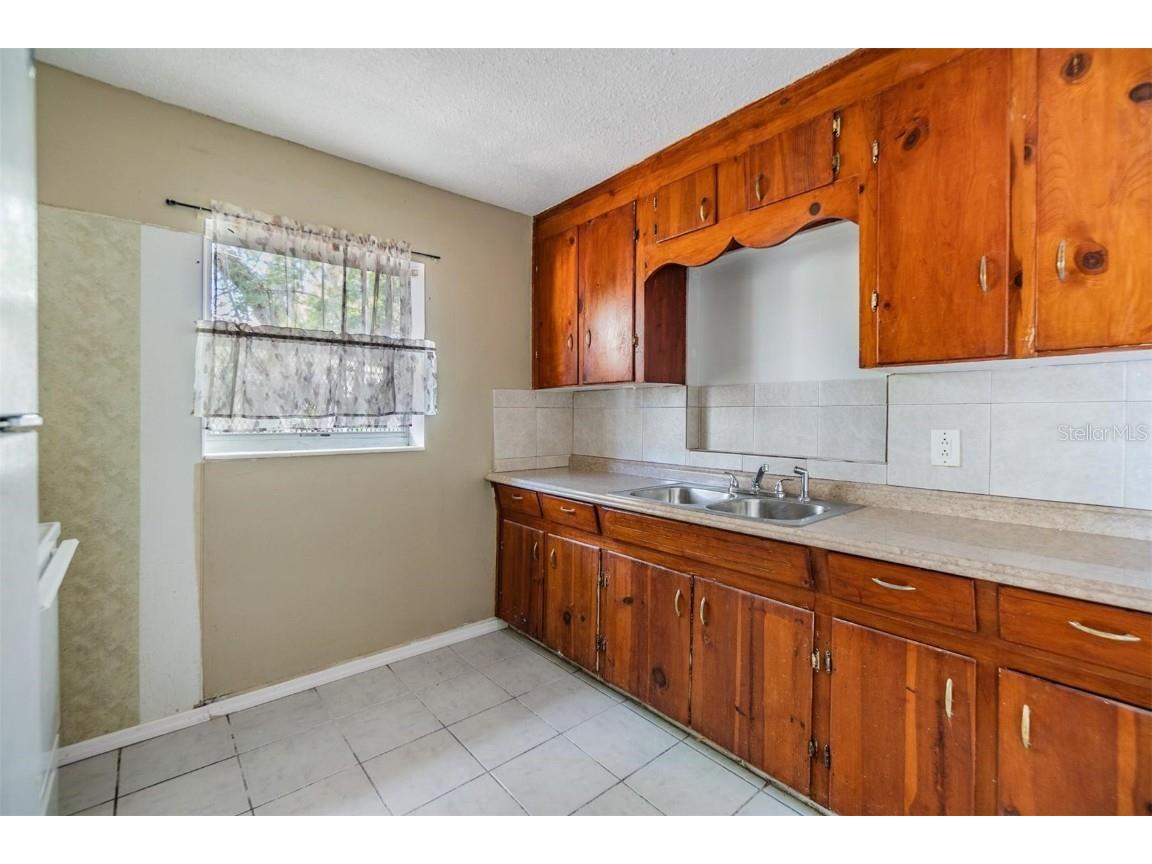 5130 Dr Martin Luther King Jr St S Saint Petersburg FL 33705 TB8342126 image15