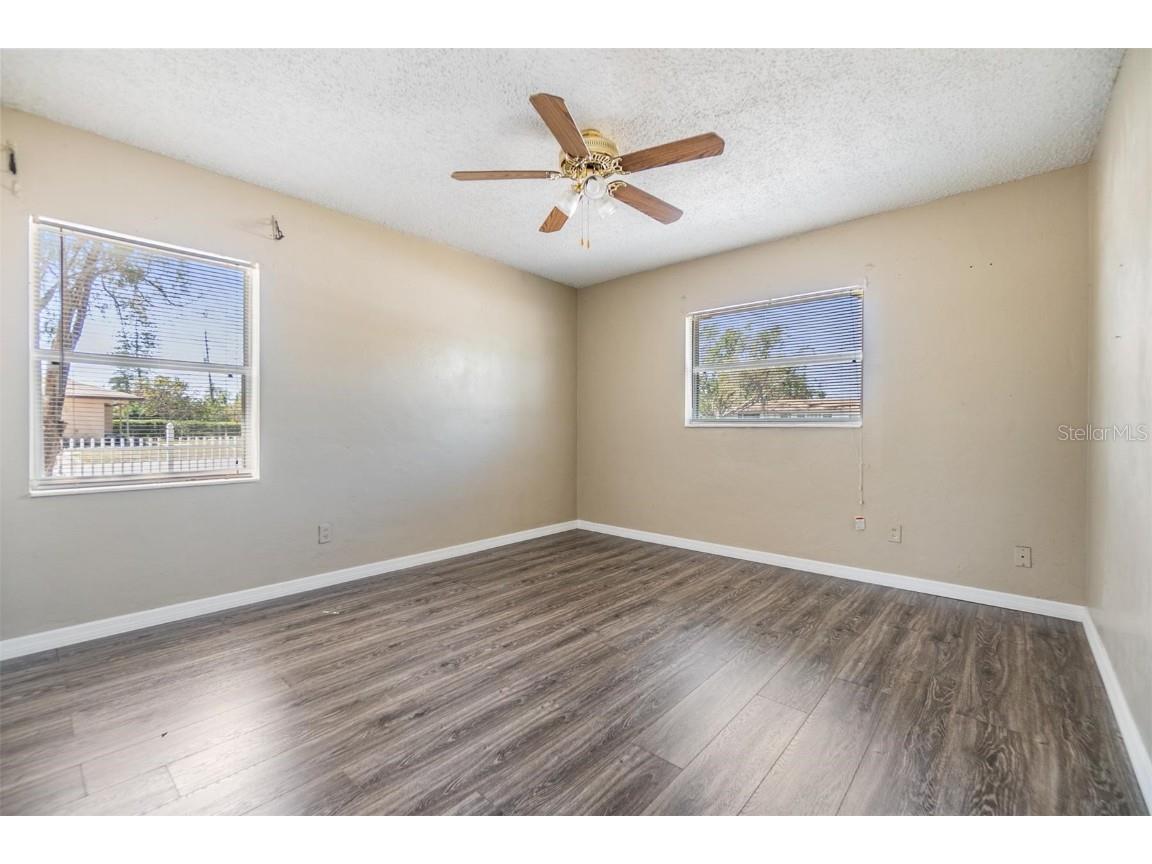 5130 Dr Martin Luther King Jr St S Saint Petersburg FL 33705 TB8342126 image18