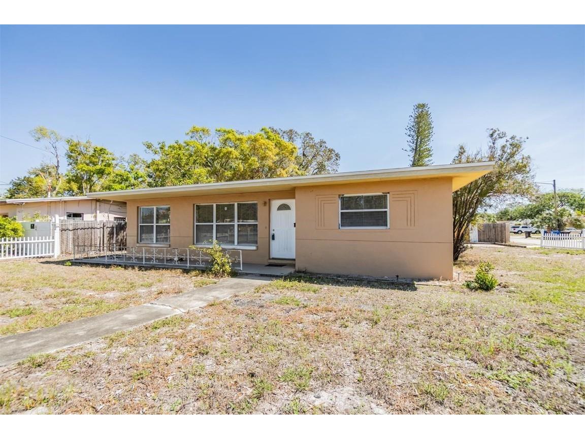 5130 Dr Martin Luther King Jr St S Saint Petersburg FL 33705 TB8342126 image2