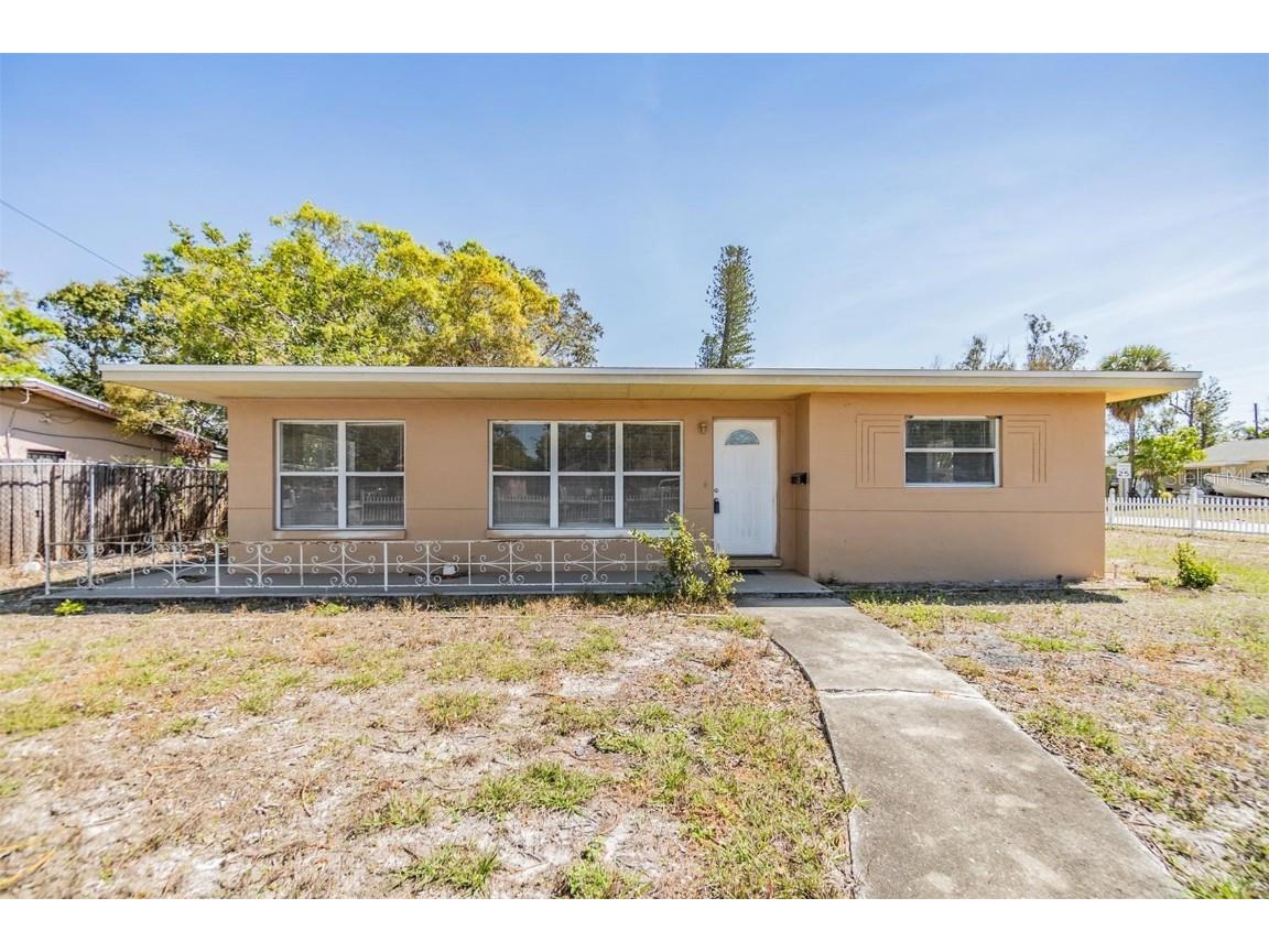 5130 Dr Martin Luther King Jr St S Saint Petersburg FL 33705 TB8342126 image28