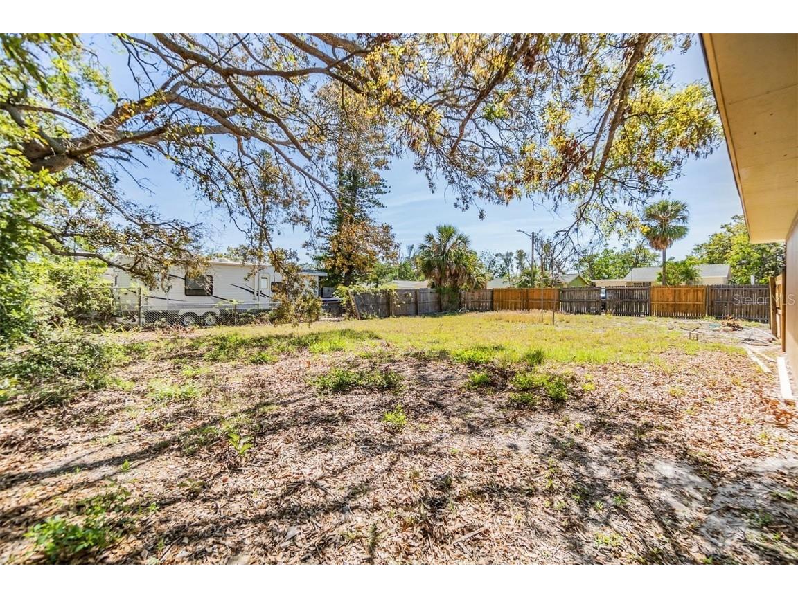 5130 Dr Martin Luther King Jr St S Saint Petersburg FL 33705 TB8342126 image31