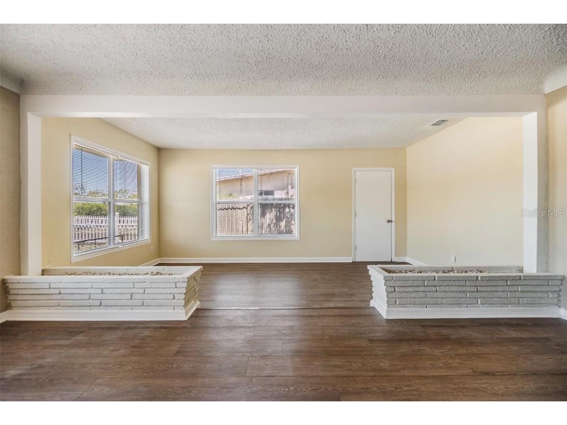 5130 Dr Martin Luther King Jr St S Saint Petersburg FL 33705 TB8342126 image9