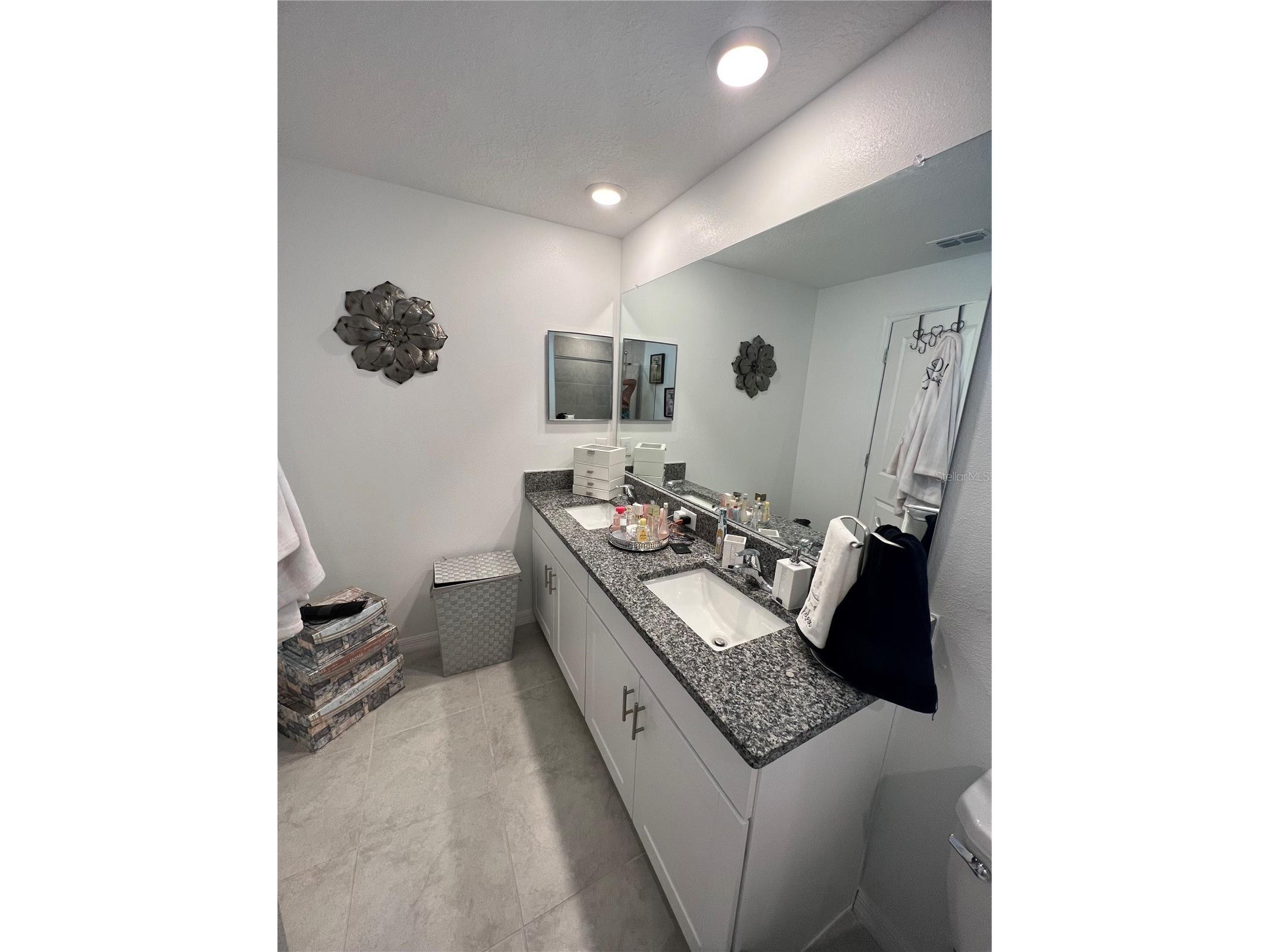 5131 Forum Boulevard Holiday FL 34690 TB8472407 image9