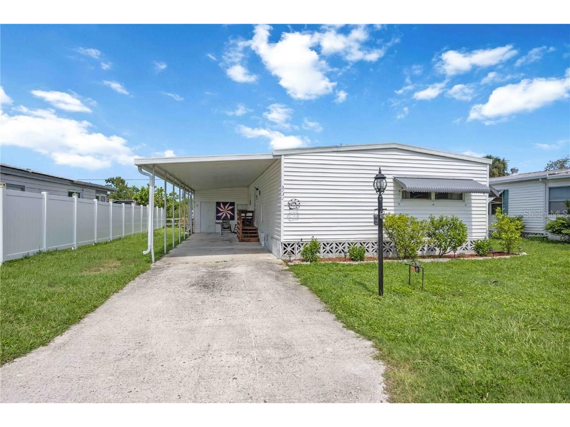 5131 W 11th Street W Bradenton FL 34207 A4658709 image1