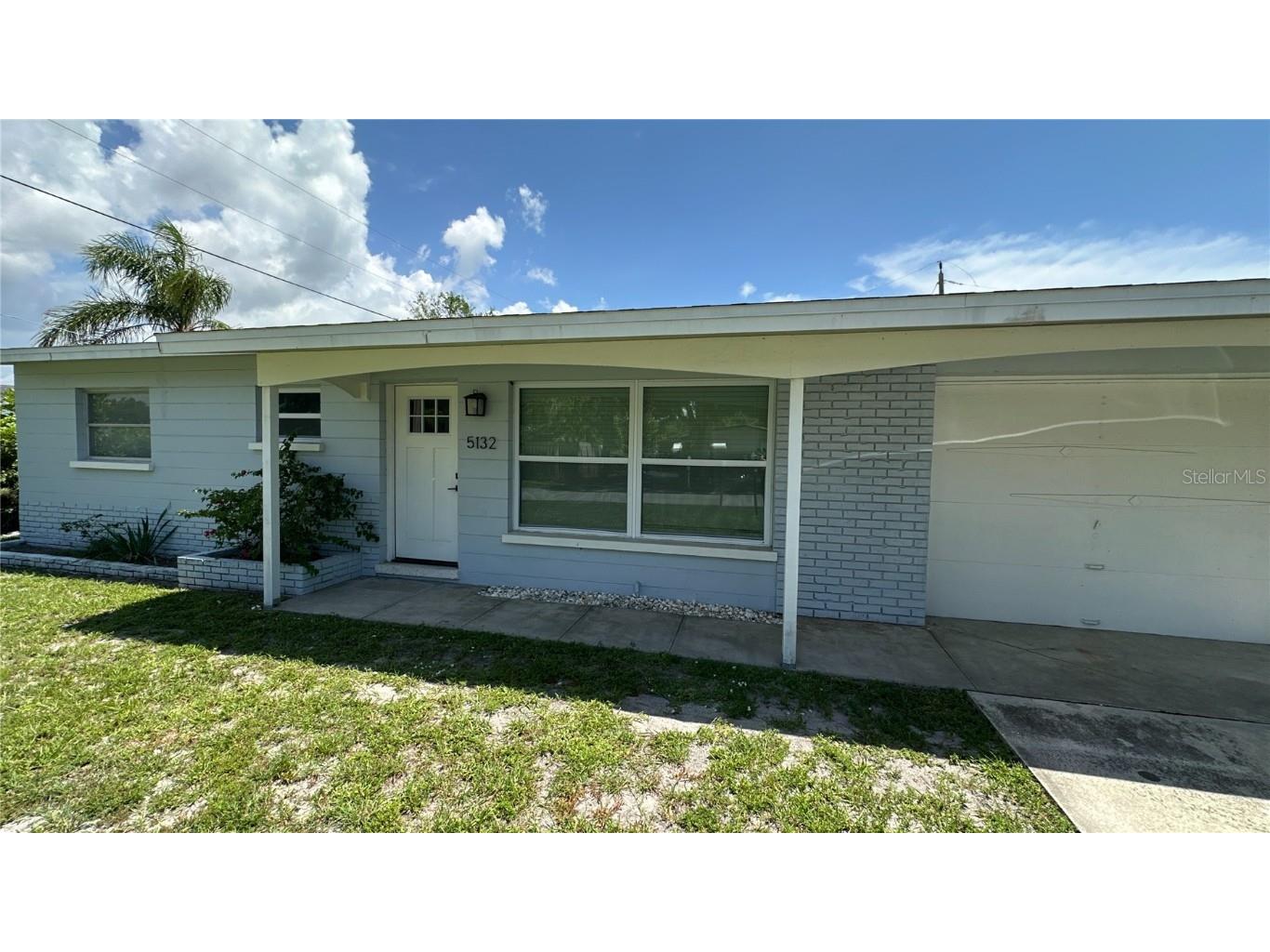 5132 Lahaina Drive Sarasota FL 34232 A4659587 image1