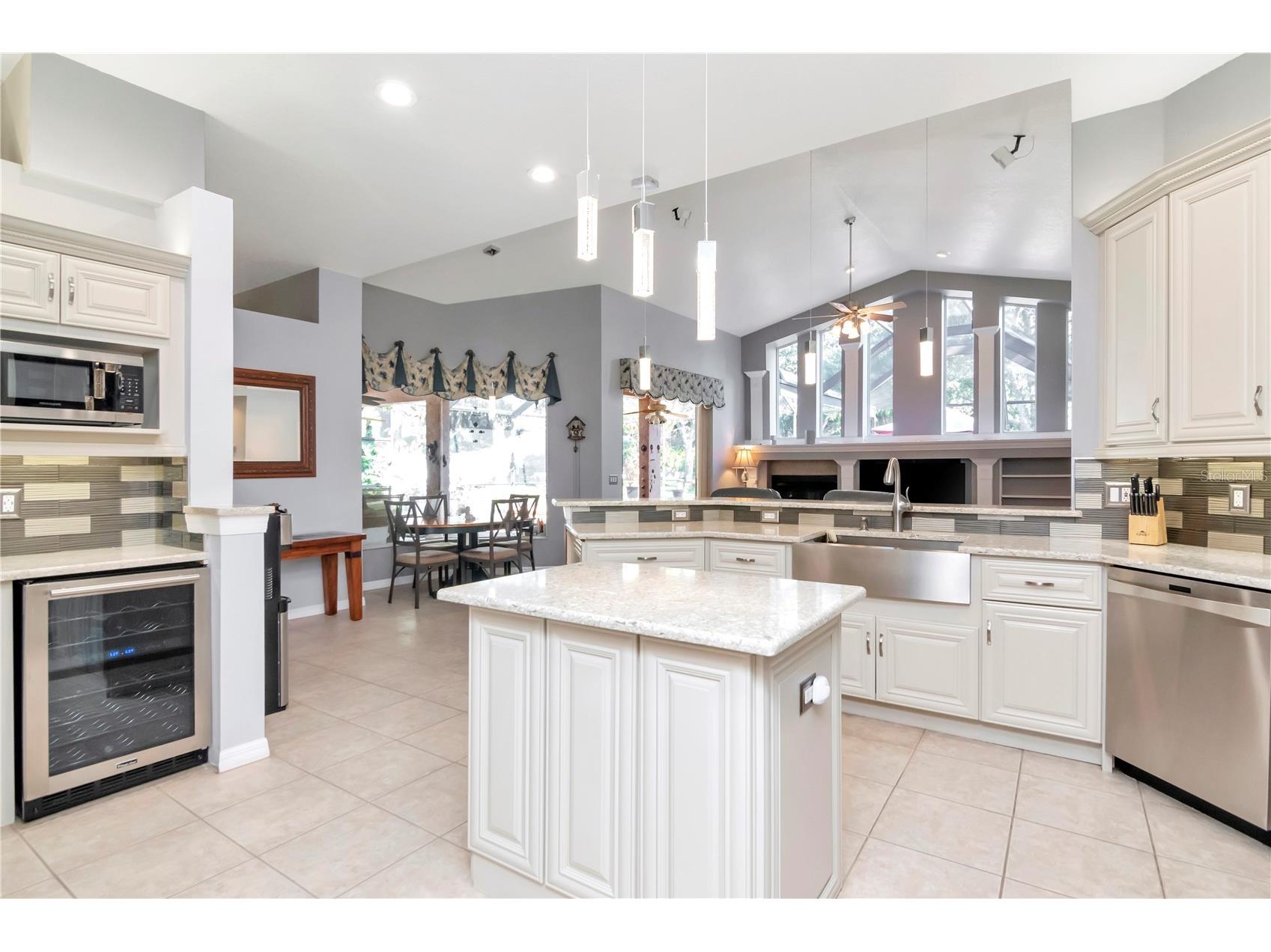 5132 Whispering Leaf Trail Valrico FL 33596 TB8442855 image4