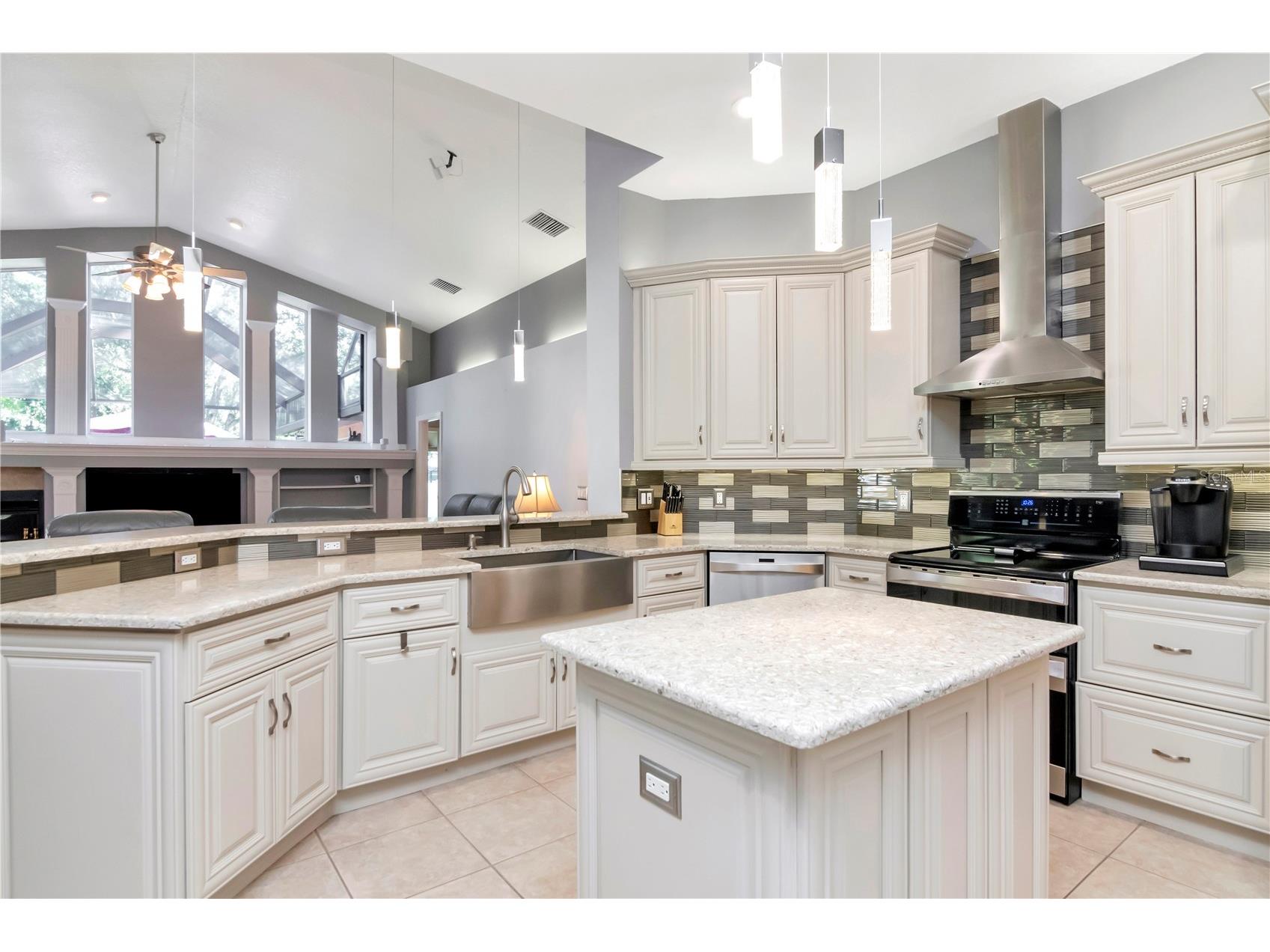 5132 Whispering Leaf Trail Valrico FL 33596 TB8442855 image40