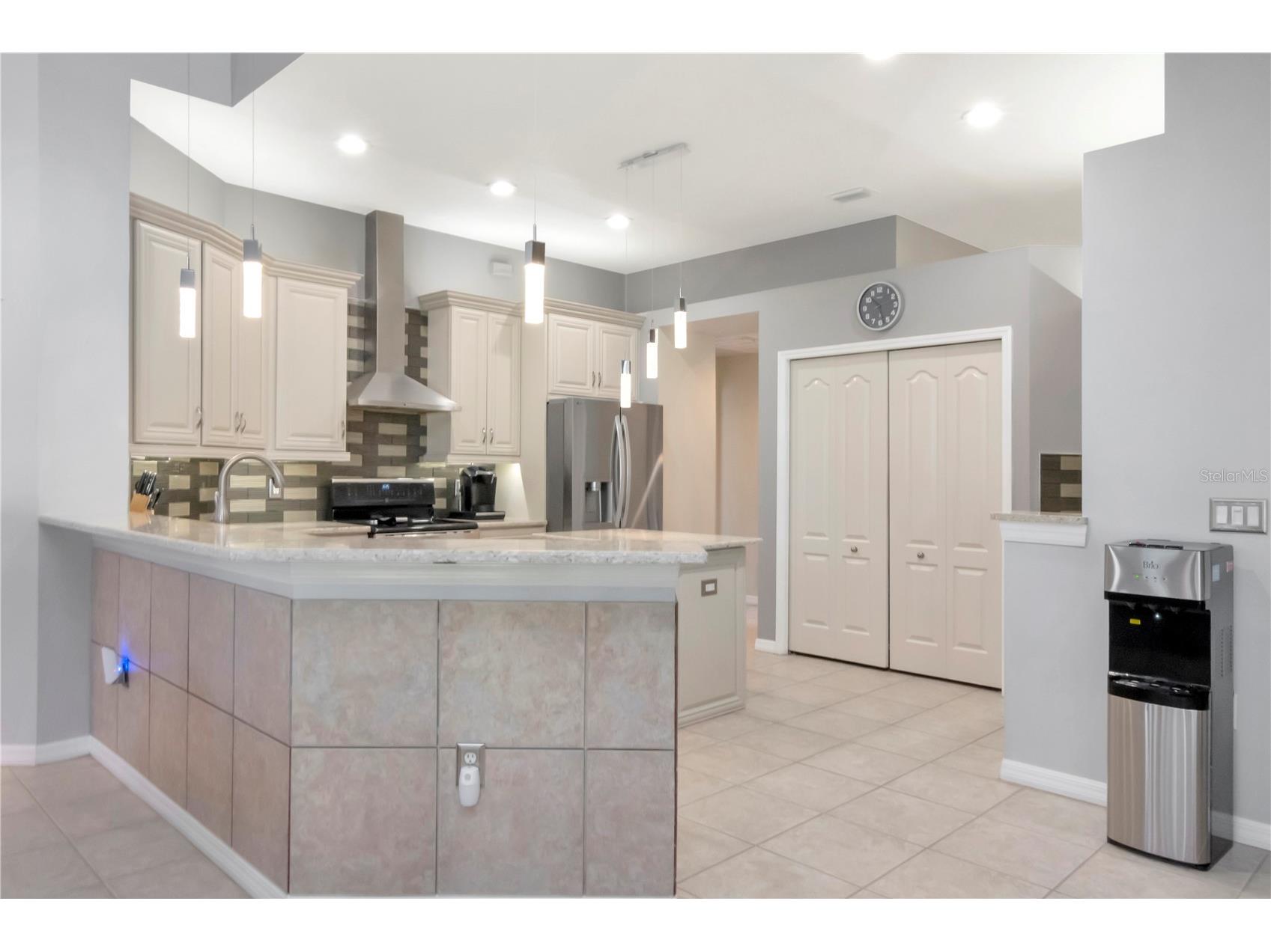 5132 Whispering Leaf Trail Valrico FL 33596 TB8442855 image5