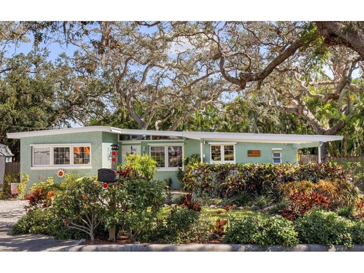 5133 109th Way N Saint Petersburg FL 33708 - LAZY LAKE TB8317257 image1