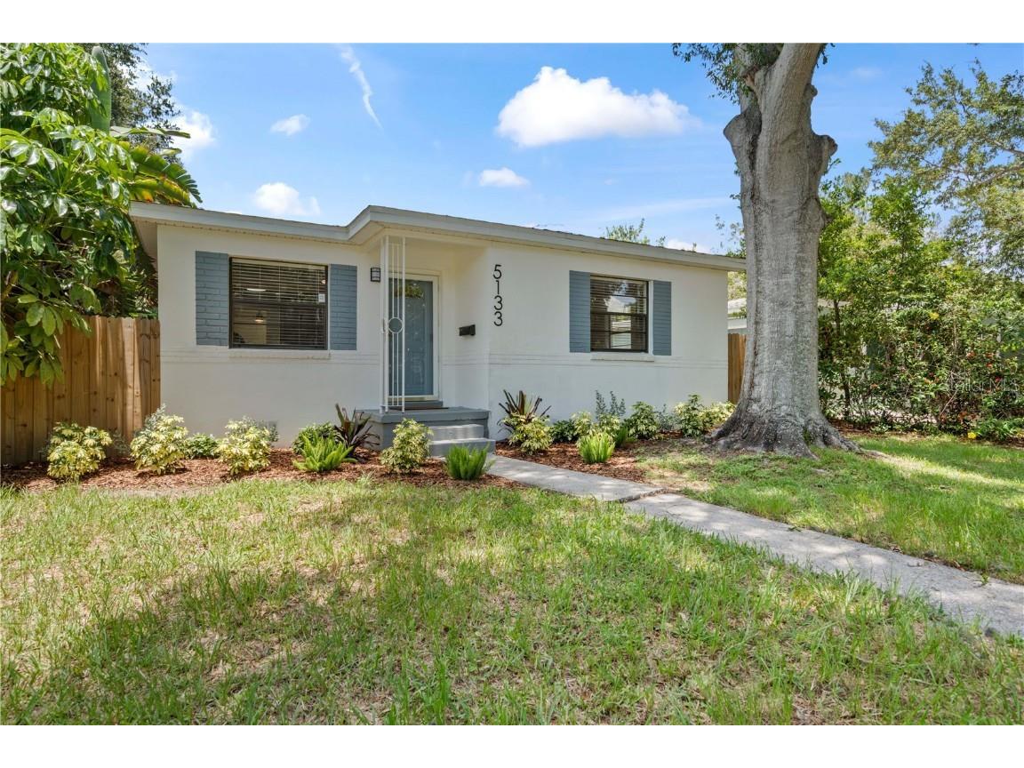 5133 Burlington Avenue N Saint Petersburg FL 33710 U8249128 image1