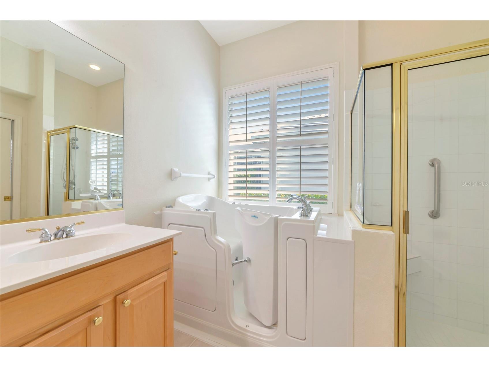 5133 Flagstone Drive Sarasota FL 34238 A4698381 image12