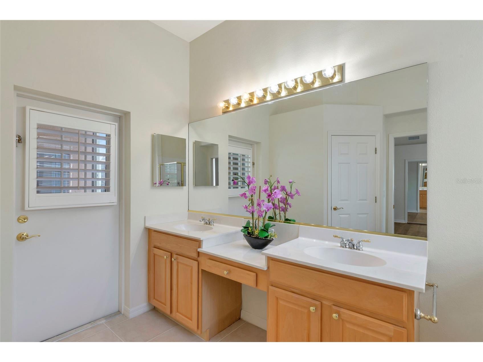 5133 Flagstone Drive Sarasota FL 34238 A4698381 image13