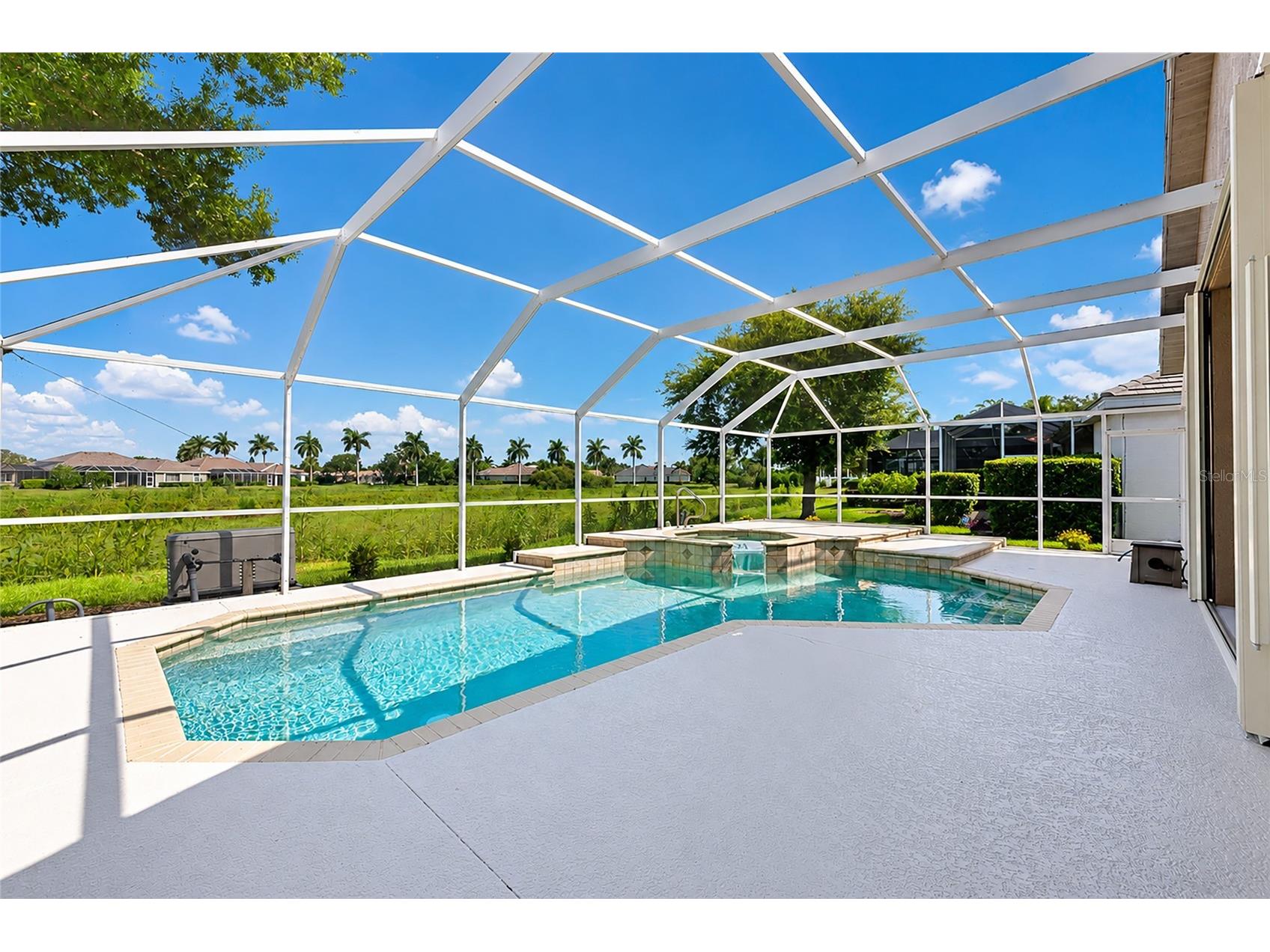 5133 Flagstone Drive Sarasota FL 34238 A4698381 image2