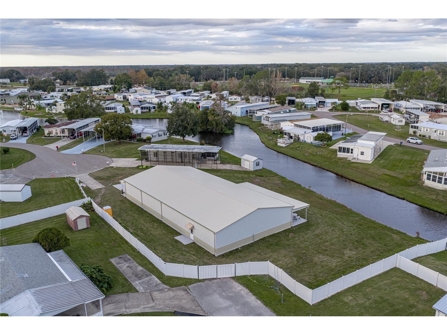 5133 Shore Line Drive Polk City FL 33868 P4937750 image16