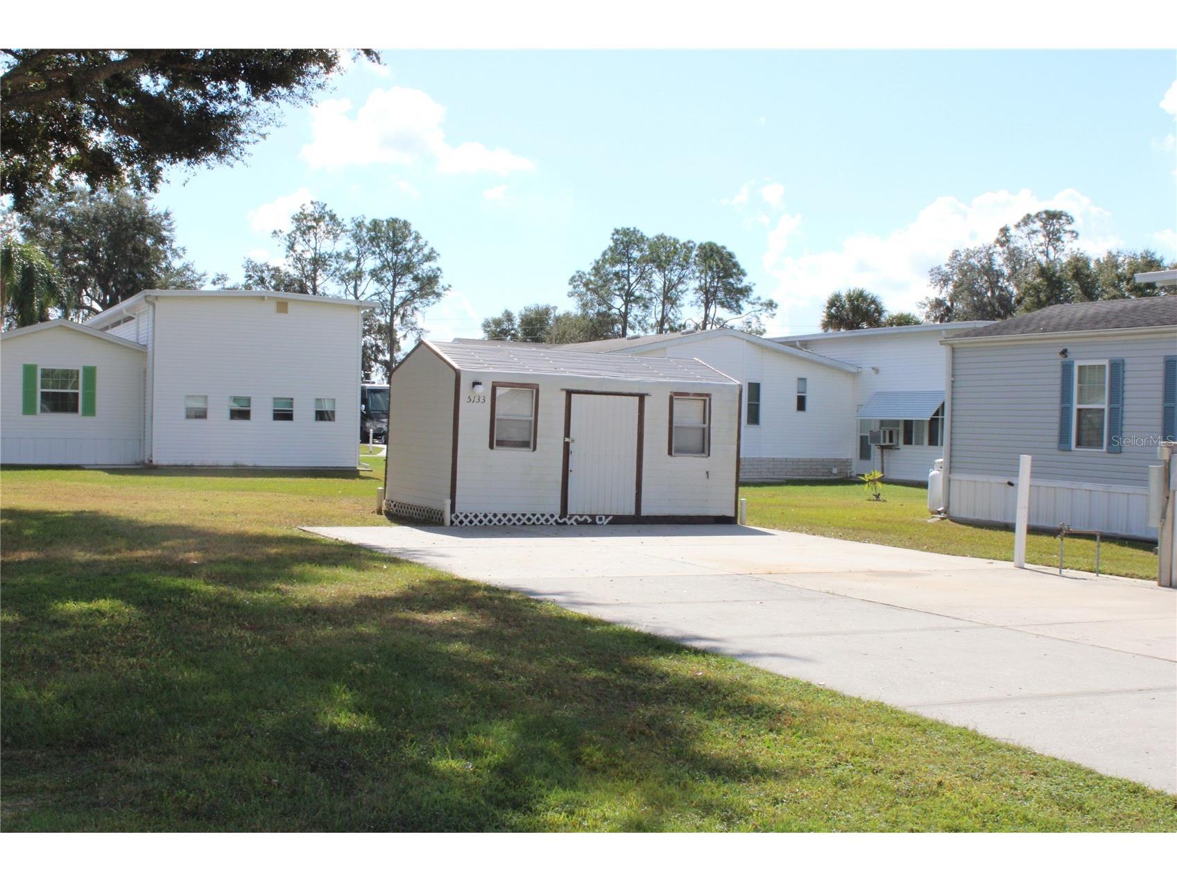 5133 Shore Line Drive Polk City FL 33868 P4937750 image4