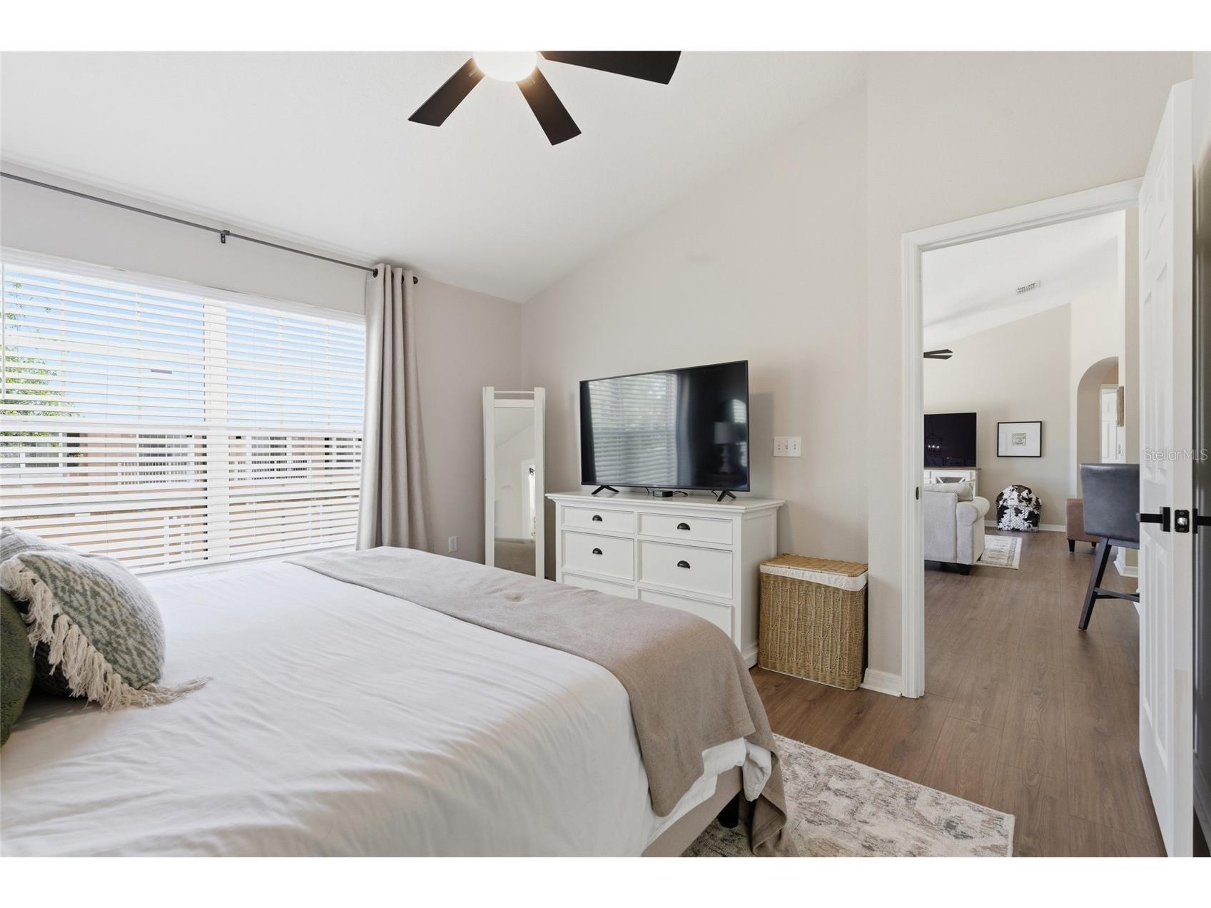 5134 6th Street N Saint Petersburg FL 33703 TB8503426 image19