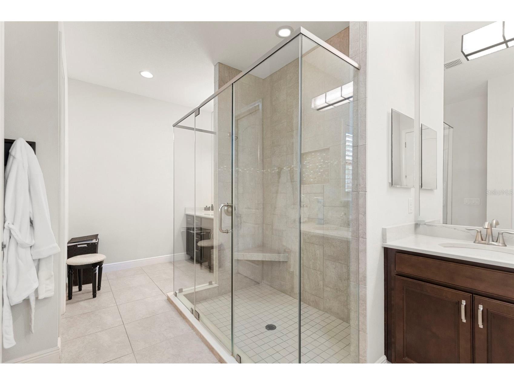 5134 Lakecastle Drive Tampa FL 33624 - LAKE LECLARE TB8513935 image34